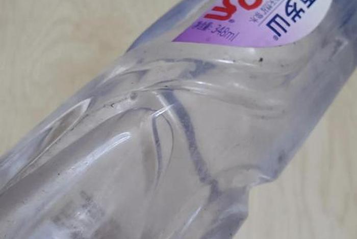 矿泉水箱子发霉还能喝吗 矿泉水箱子发霉还能喝吗图片 矿泉水箱子发霉还能喝吗 矿泉水箱子发霉还能喝吗图片