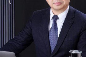 上峰电商产业园俞启明（上峰电商产业园俞启明简介）