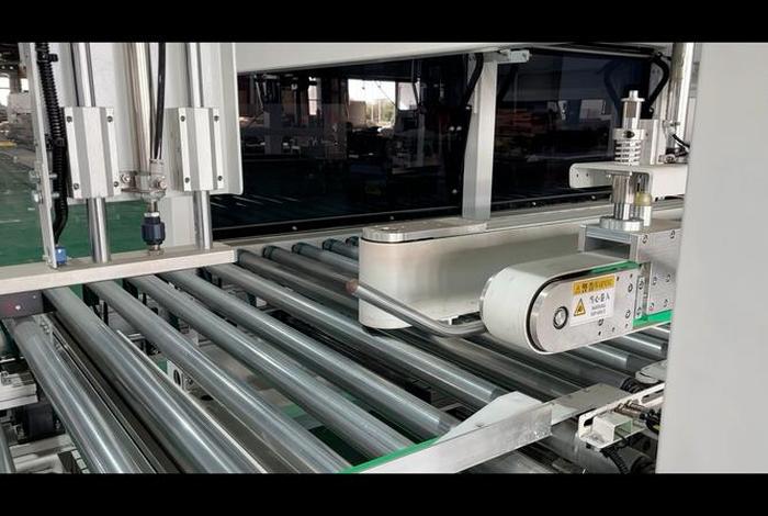 电商快递袋自动打包机 - 电商快递袋打包机自动贴单封口快递专用机