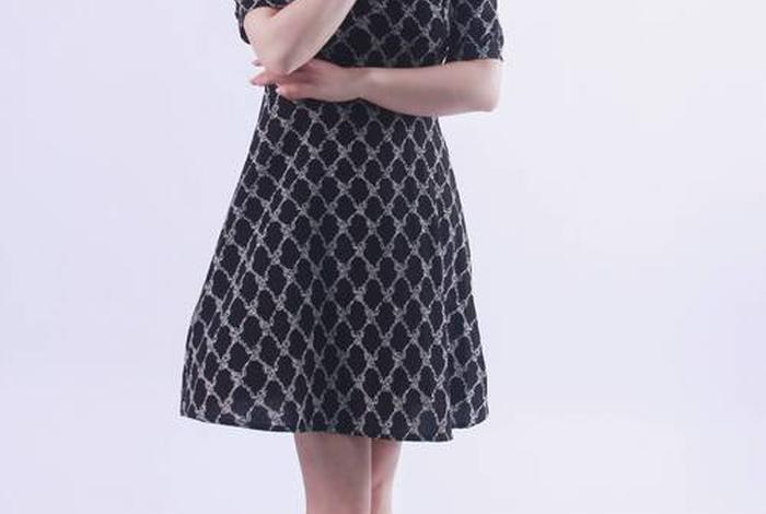 电商模特周周（电商模特一个月挣多少）