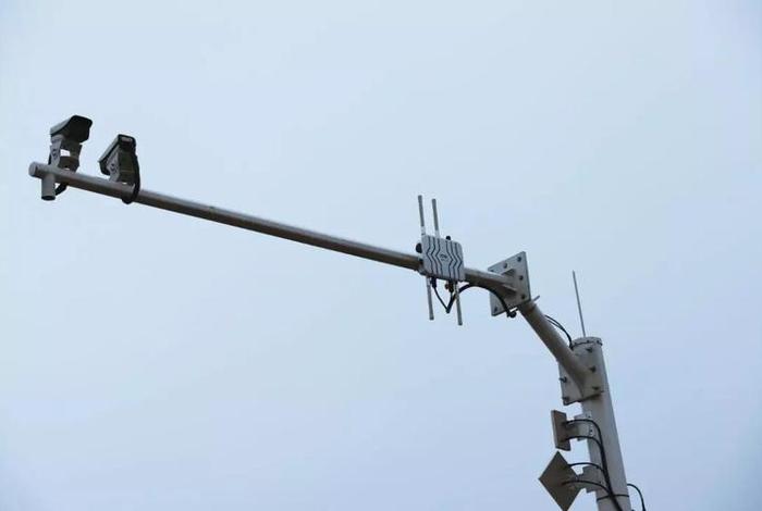 天上电子 车路云 - 孩子看电视无意识点头怎么办 天上电子 车路云 - 孩子看电视无意识点头怎么办