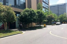 上峰电商产业园物业电话；上峰电商产业园物业电话号码