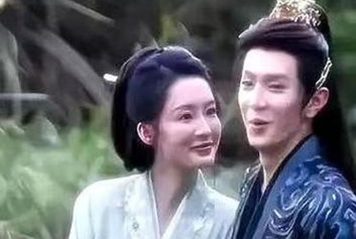 盛典上李沁和陈哲远的表现如何 - 李沁和陈炜演的电视剧