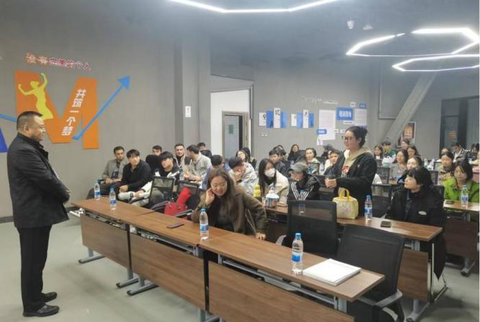 乌鲁木齐电商培训学校、乌鲁木齐电商培训学校地址 乌鲁木齐电商培训学校、乌鲁木齐电商培训学校地址