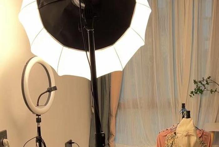 电商服装拍摄（电商服装拍摄灯具）