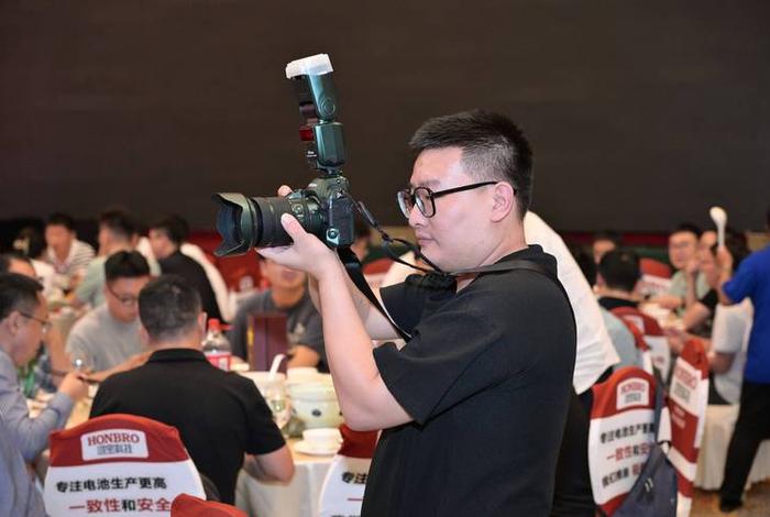 电商摄影师面试人事常问的问题 电商摄影师的前景