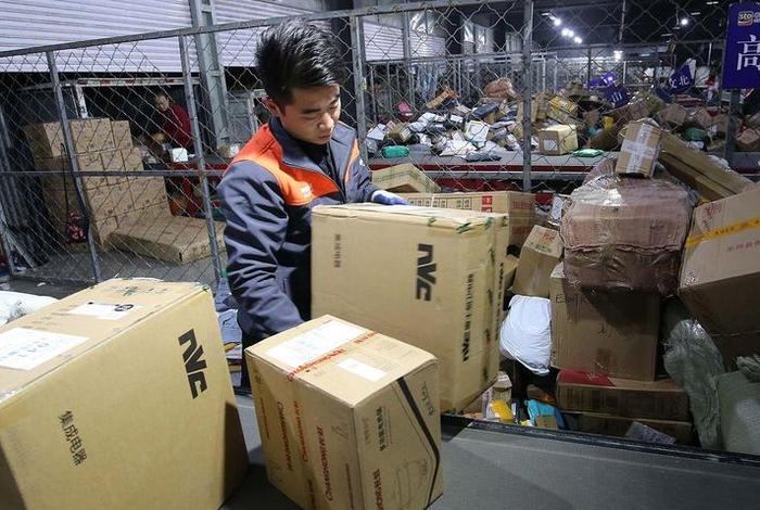 电商分拣打包工累不累、电商分拣打包工累不累呀